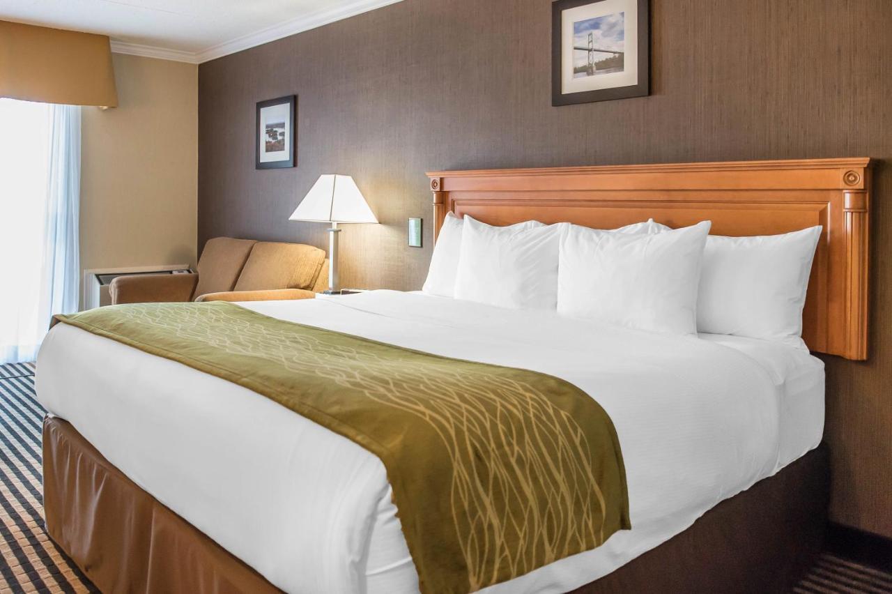 Comfort Inn Brockville Bagian luar foto