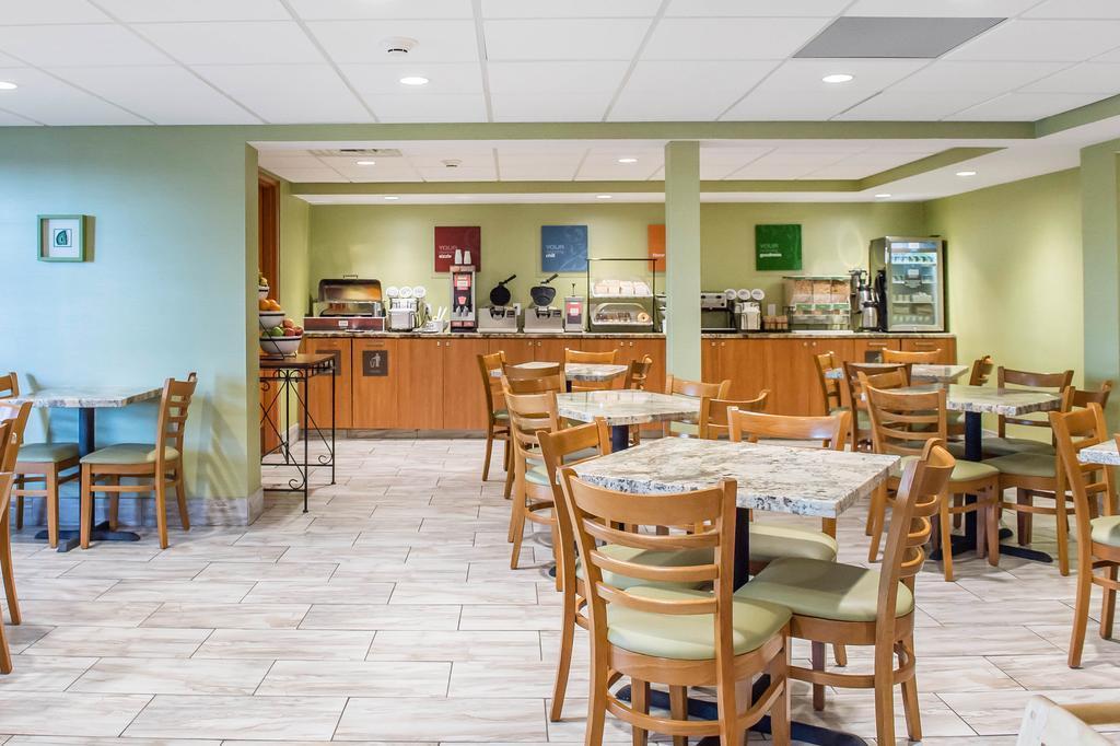 Comfort Inn Brockville Bagian luar foto