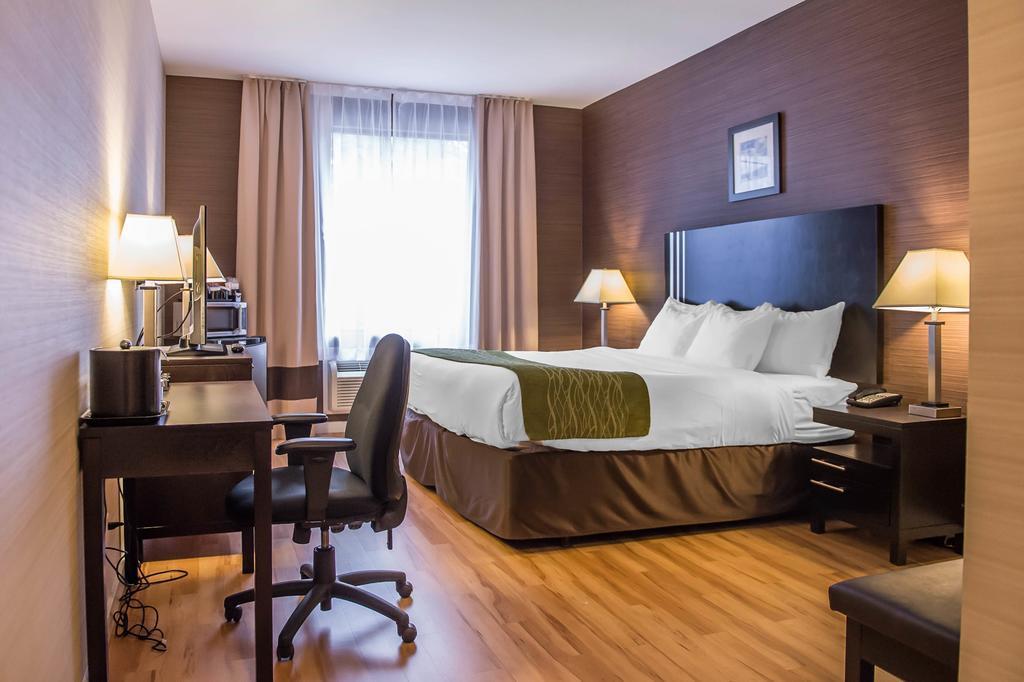 Comfort Inn Brockville Bagian luar foto