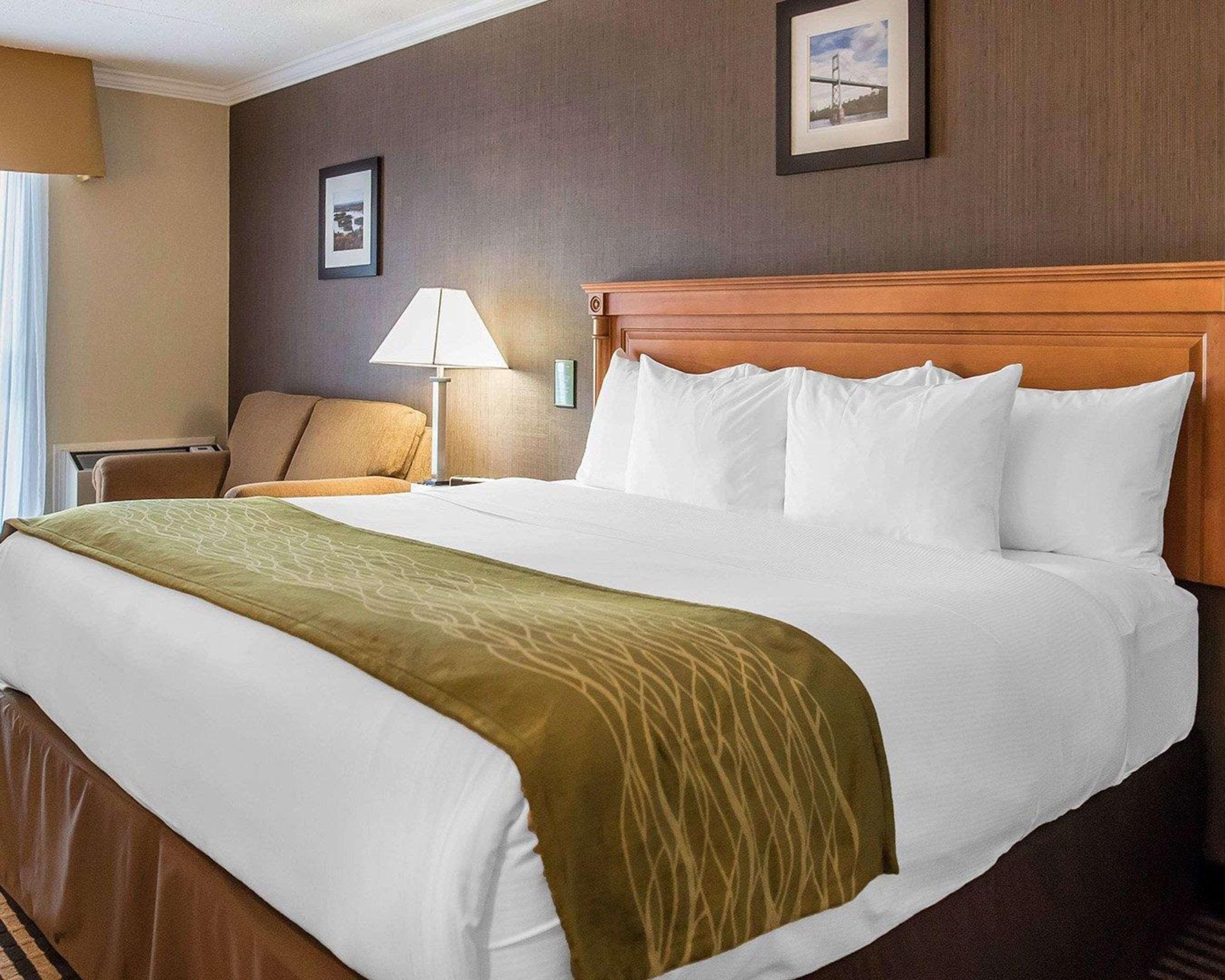 Comfort Inn Brockville Bagian luar foto