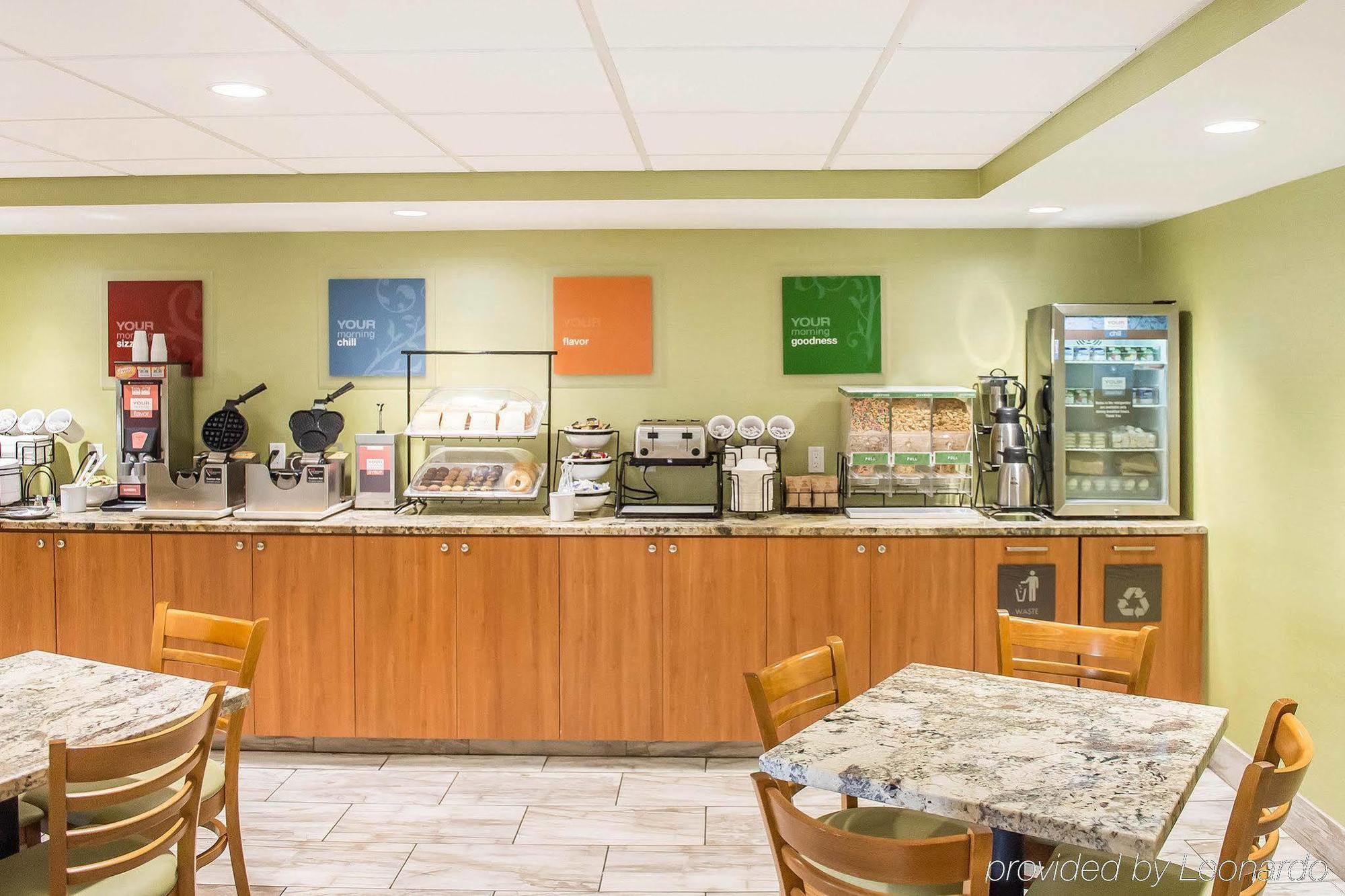 Comfort Inn Brockville Bagian luar foto