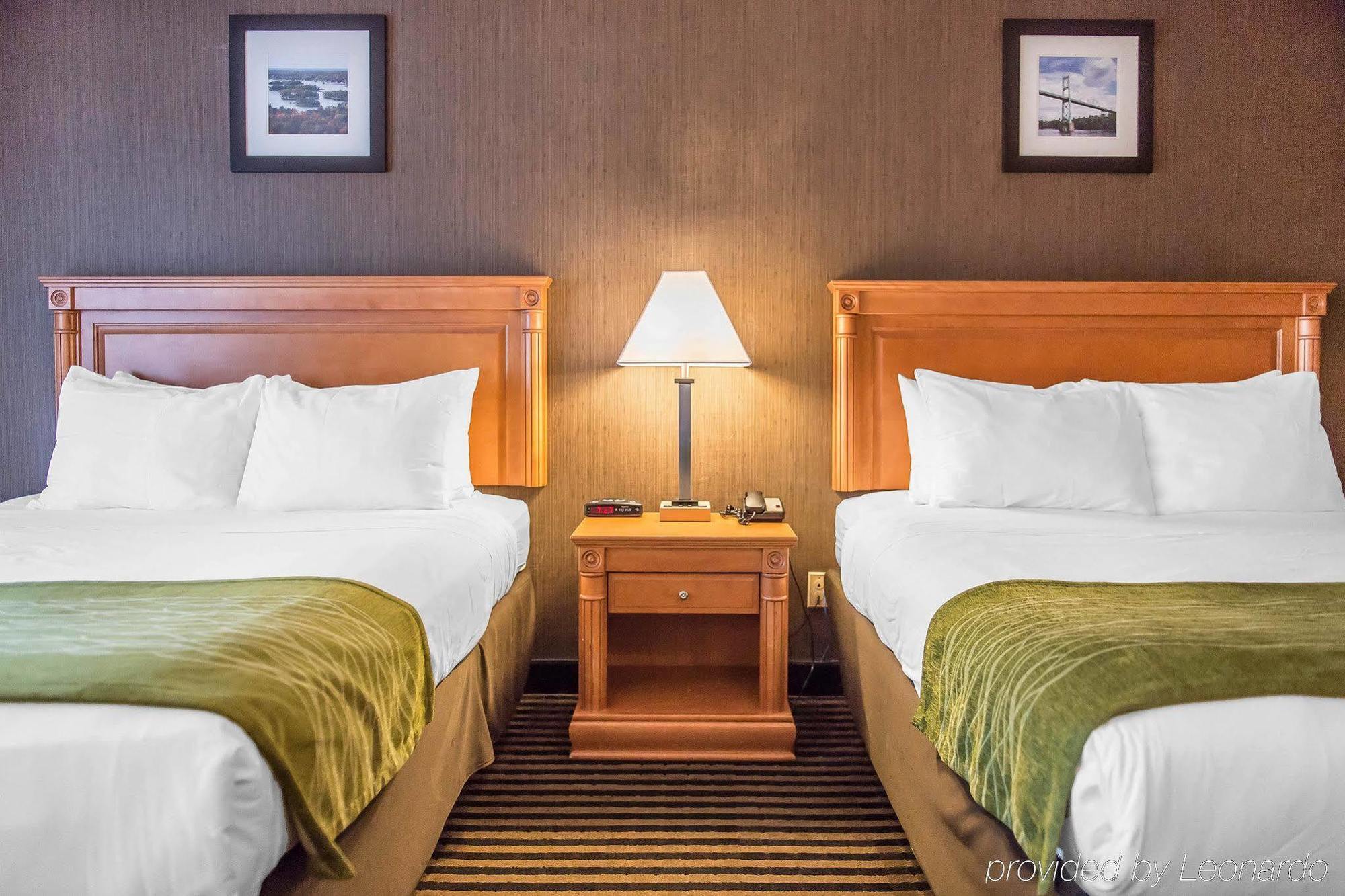 Comfort Inn Brockville Bagian luar foto
